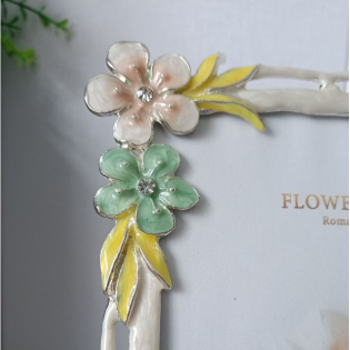 Enamel Flora Picture Frame With Black Edge,Picture Frames For Wall And Tabletop Display Family Office