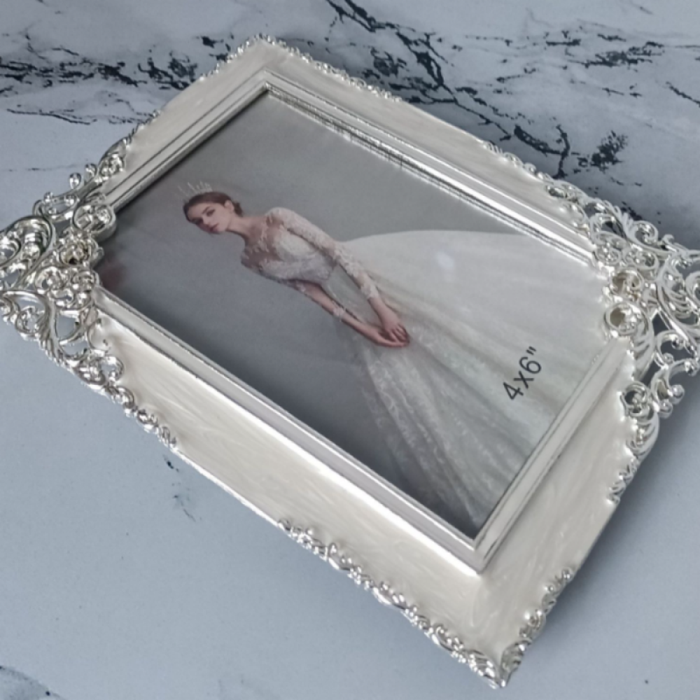 Vintage Enamel Picture Frame,White Ornate Picture Frames For Wall And Tabletop Display Family Office